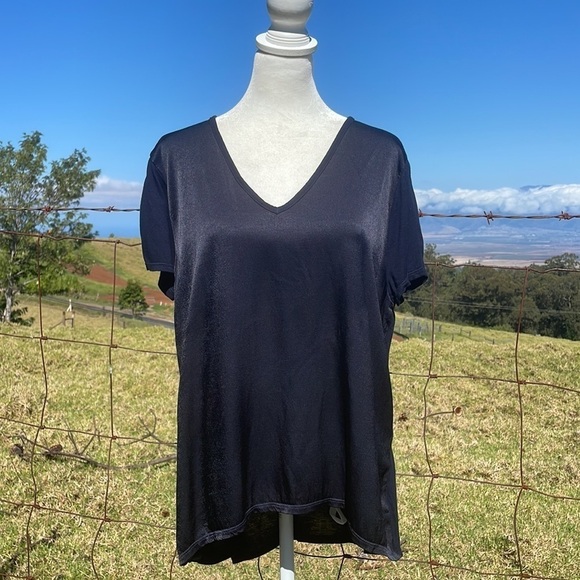 Xcvi Blue Satin Vneck Short Sleeve Tee M - Picture 10 of 10